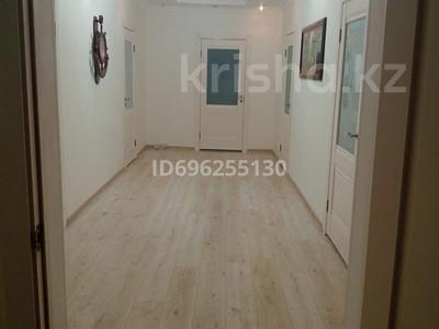Жеке үй · 4 бөлме · 180 м² · 10 жүзд., Жангир хана, бағасы: 45 млн ₸ в Атырау, мкр Ак депо