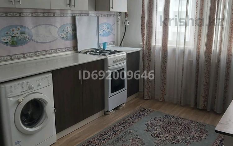 1-комнатная квартира, 41 м², 2/9 этаж помесячно, мкр Шугыла