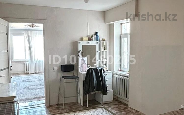 2-бөлмелі пәтер · 57 м² · 5/6 қабат, Строительная 2 — КИНЭУ, бағасы: 19 млн ₸ в Костанае — фото 2