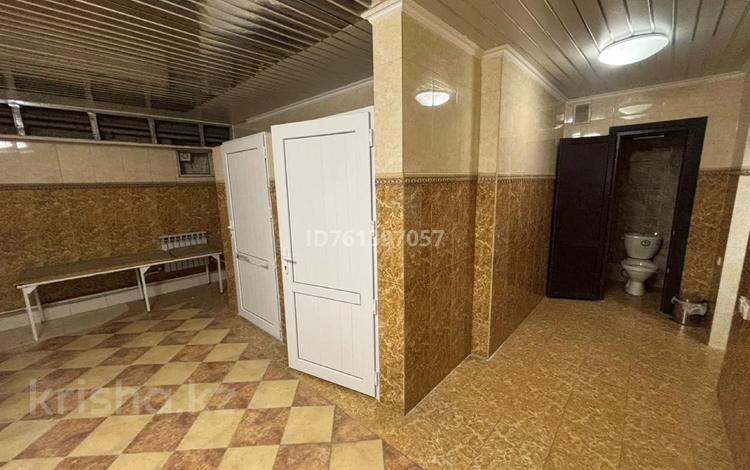 Еркін, кеңселер, дүкендер мен бутиктер, қоймалар, қоғамдық тамақтану орны, сұлулық салондары, монша, қонақ үй және демалыс орындары, фитнес және спорт, медорталықтар мен дәріханалар, білім орталықтары, ойын-сауық, кабинеттер және жұмыс орындары, студиялар · 150 м², бағасы: 800 000 ₸ в Алматы, Алмалинский р-н — фото 2