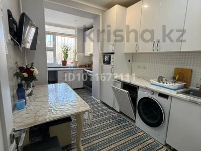 4-бөлмелі пәтер · 90 м² · 1/5 қабат, 12-й мкр 56, бағасы: 30 млн ₸ в Актау