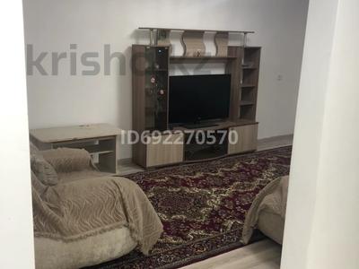 2-бөлмелі пәтер · 70 м² · 4/4 қабат, 11-й микрорайон, 11-й микрорайон — Валиханова, бағасы: 170 000 ₸ в Шымкенте, Енбекшинский р-н