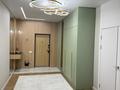 3-бөлмелі пәтер · 102.5 м² · 4/10 қабат, Ескі аэропорт ш/а., Самал — Коняхина, бағасы: 55 млн ₸ в Уральске, мкр Старый Аэропорт