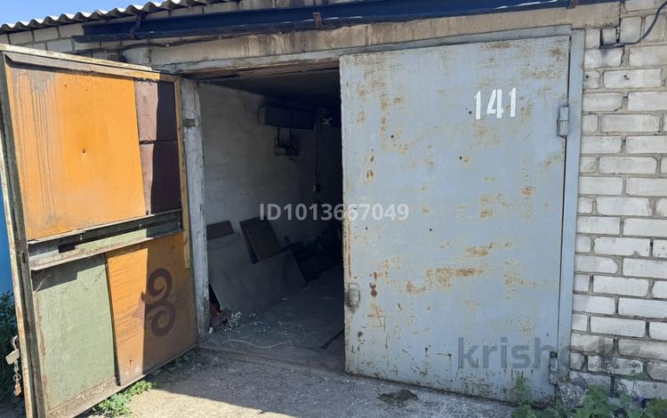 Гараж · Каржаубай улы — Кооператив Северный, бағасы: 1.1 млн ₸ в Семее — фото 2