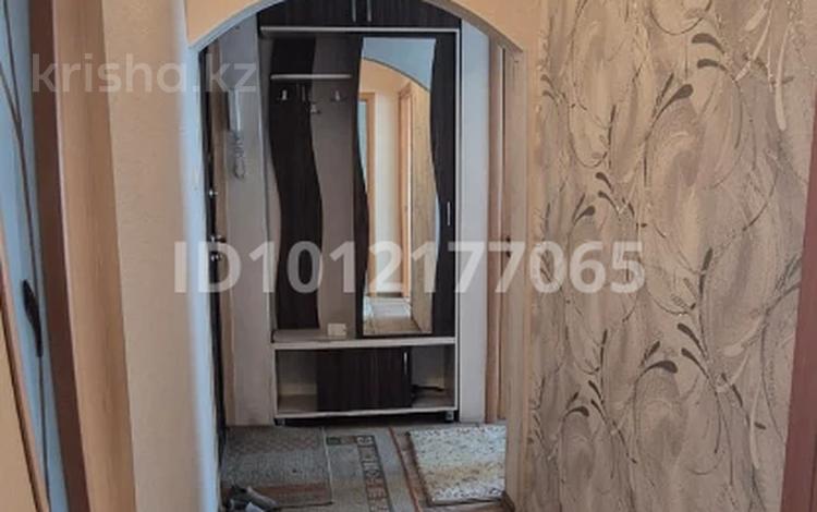2-комнатная квартира · 46 м² · 2/5 этаж, мкр №5 8 за 260 000 ₸ в Алматы, Ауэзовский р-н — фото 2