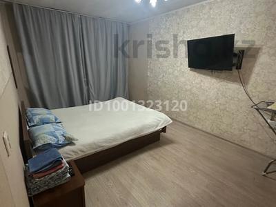 1-комнатная квартира · 30 м², мкр Новый Город — Ермекова за 8 999 ₸ в Караганде, Казыбек би р-н