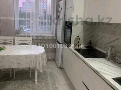 2-бөлмелі пәтер · 56.3 м² · 2/4 қабат, Есенберлина 6/1, бағасы: 26 млн ₸ в Усть-Каменогорске