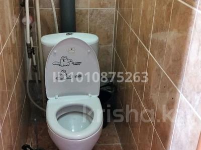 3-комнатная квартира · 68 м² · 5/5 этаж, Каирбекова 381 за 160 000 〒 в Костанае