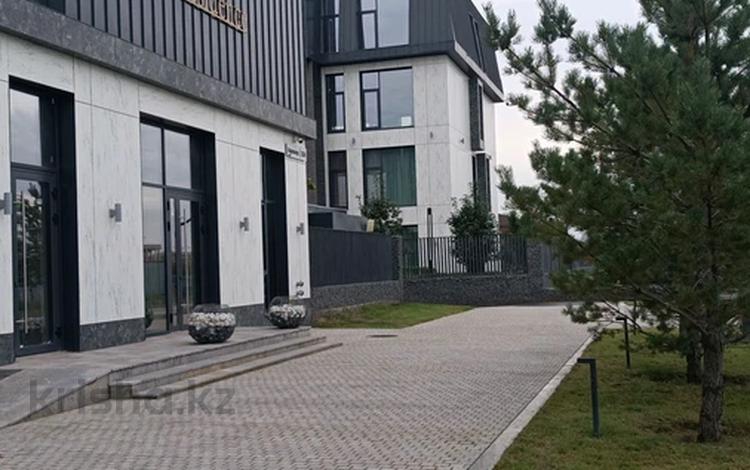 4-комнатная квартира · 168 м² · 2/4 этаж, Аккемер за 123 млн ₸ в Астане, Есильский р-н — фото 11