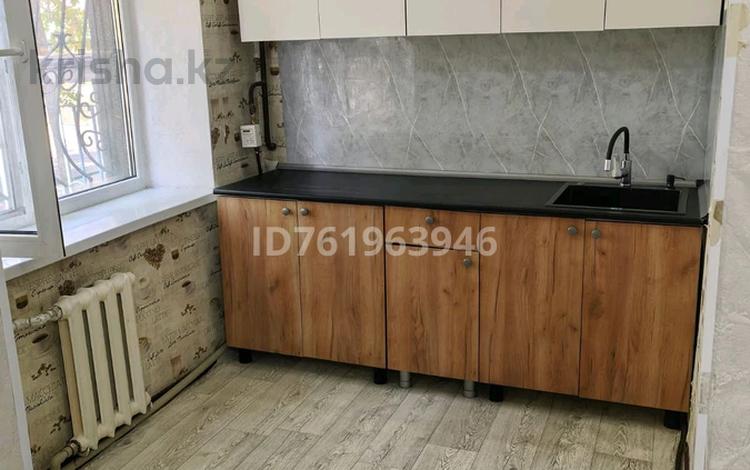 3-бөлмелі пәтер · 63 м² · 1/5 қабат, Титова 22 — Титова22, бағасы: 180 000 ₸ в  — фото 2