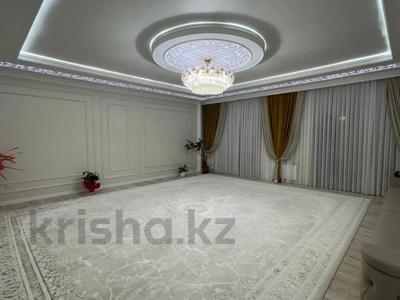 4-бөлмелі пәтер · 170 м² · 2/5 қабат, Алтын орда ш/а., бағасы: 87 млн ₸ в Актобе, мкр. Алтын орда