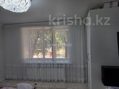 1-комнатная квартира · 30 м² · 1/5 этаж, мкр 8 72/1 за 9.5 млн 〒 в Актобе