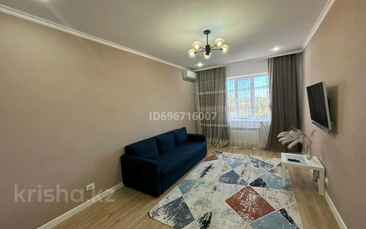 3-бөлмелі пәтер · 85 м² · 3/3 қабат, Рыскулбекова 62 — В районе парка Кирова, бағасы: 300 000 ₸ в Уральске — фото 7