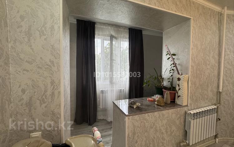 1-бөлмелі пәтер · 42.8 м² · 3/5 қабат, Рахимова 1а, бағасы: 12 000 ₸ в Таразе — фото 2