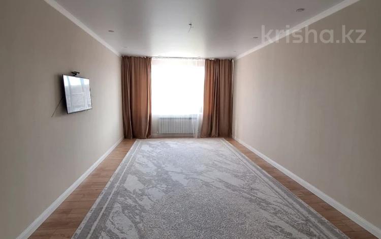 3-бөлмелі пәтер · 103.7 м² · 5/5 қабат, Ульяны Громовой 15, бағасы: 40 млн ₸ в Уральске — фото 2