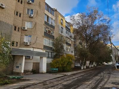 3-бөлмелі пәтер · 80 м² · 3/5 қабат, Ул.Сатпаева 5а, бағасы: 250 000 ₸ в Атырау