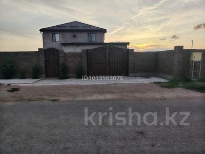 Жеке үй · 10 бөлме · 406.7 м² · 10 жүзд., Аккербез 39, бағасы: 70 млн ₸ в Шу