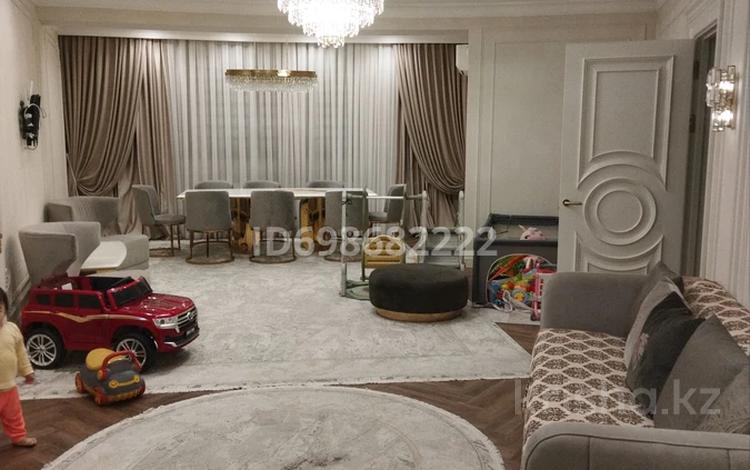 3-бөлмелі пәтер · 141 м² · 3/16 қабат, Кунаева 39, бағасы: ~ 80 млн ₸ в Шымкенте, Аль-Фарабийский р-н — фото 2