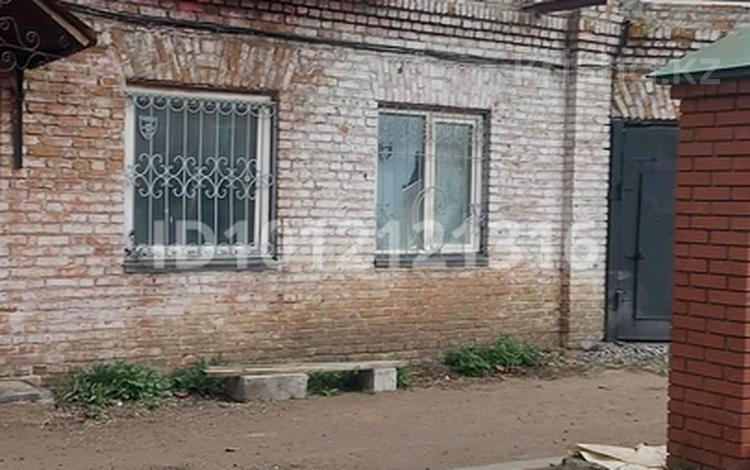 2 бөлме · 100 м² · 2/2 қабат, Абая 16 — Р н унивнрситета скгу, бағасы: 200 000 ₸ в Петропавловске — фото 2