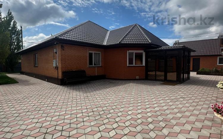 Отдельный дом · 5 комнат · 170 м² · 10 сот., Восточная 8 за 67 млн 〒 в Бишкуле — фото 24