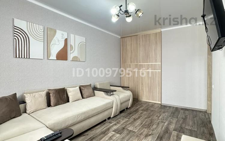 1-комнатная квартира · 46 м² · 7/9 этаж, Жамбыла 44/ — Жас Оркен, Тенистый центр, Дворец спорта за 15 000 ₸ в Петропавловске — фото 11
