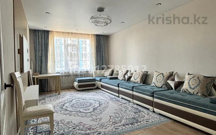 2-комнатная квартира · 74 м² · 3/9 этаж, мкр Кокжиек, Жолымбет 42/5 — Kokjiek city 18корпус за 37 млн ₸ в Алматы, Жетысуский р-н — фото 2