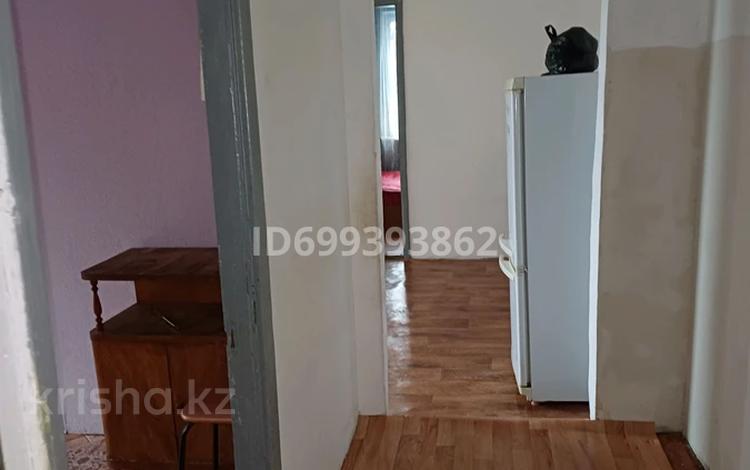 4-бөлмелі пәтер · 62.5 м² · 2/5 қабат, Абулхаир хана — Ул,Циолковского, бағасы: 17 млн ₸ в Уральске — фото 2