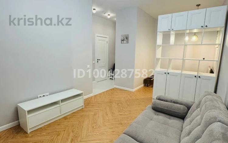 1-комнатная квартира · 38 м² · 9/10 этаж, Улы Дала 33 за 300 000 ₸ в Астане, Есильский р-н — фото 2