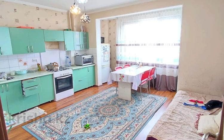 1-бөлмелі пәтер · 52 м² · 4/9 қабат, Ақсай-3А ш/а. 91 — Толе би, бағасы: 200 000 ₸ в Алматы, Ауэзовский р-н — фото 2