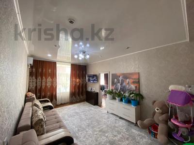 3-комнатная квартира · 79 м² · 2/3 этаж, пр.Шакарима 165 за 23.5 млн 〒 в Усть-Каменогорске