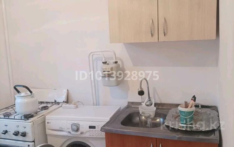 1-комнатная квартира · 34 м² · 2/5 этаж, мкр Карасу 16 за 80 000 ₸ в Таразе — фото 2