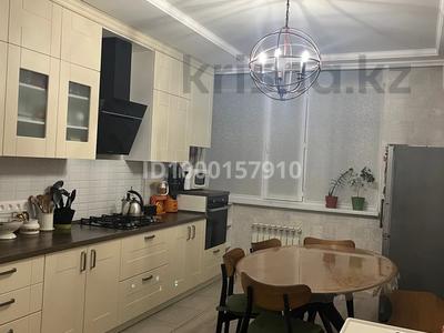 Пәтерлер в Мангистауской обл.: 4-бөлмелі пәтер · 99.1 м² · 6/11 қабат, 16-й мкр 44, бағасы: 38 млн 〒 4-бөлмелі пәтер · 99.1 м² · 6/11 қабат, 16-й мкр 44, бағасы: 38 млн 〒 в Актау