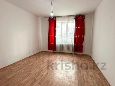 1-комнатная квартира · 43 м² · 1/5 этаж, Алдабергенова 26 за 14 млн 〒 в Талдыкоргане, мкр Болашак