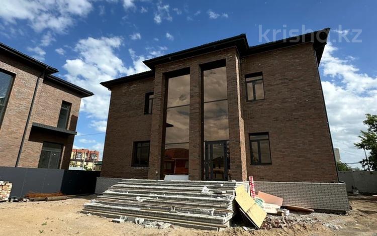 Отдельный дом · 4 комнаты · 255 м² · 8.5 сот., Бокейхана 308 за 139 млн ₸ в Павлодаре — фото 2