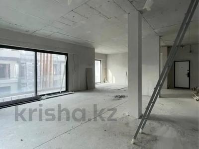 4-комнатная квартира · 207 м² · 3/3 этаж, Кажымукана 109 за 207 млн 〒 в Алматы, Медеуский р-н