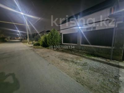 Часть дома · 6 комнат · 220 м² · 4 сот., Достык 25 за 45 млн ₸ в 