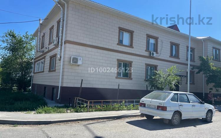 2-комнатная квартира · 50 м² · 2 этаж, мкр Мунайшы, Н Неверева 36 за 13 млн ₸ в Атырау — фото 2