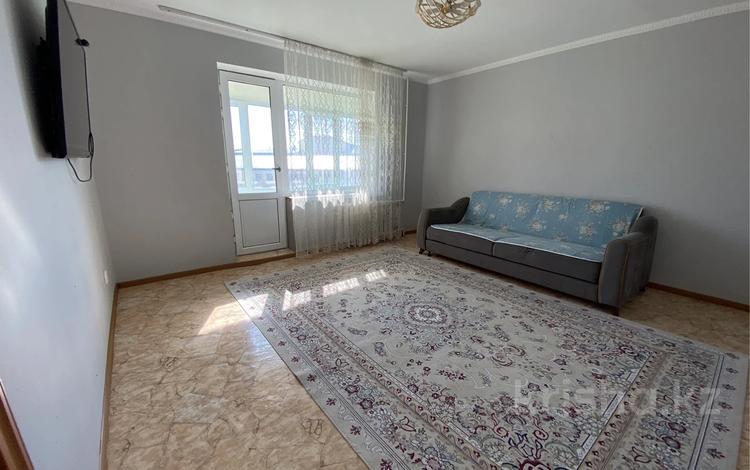 2-бөлмелі пәтер · 54 м² · 2/5 қабат, Голубые пруды ш/а., бағасы: 17.5 млн ₸ в Караганде, Алихана Бокейханова р-н — фото 2
