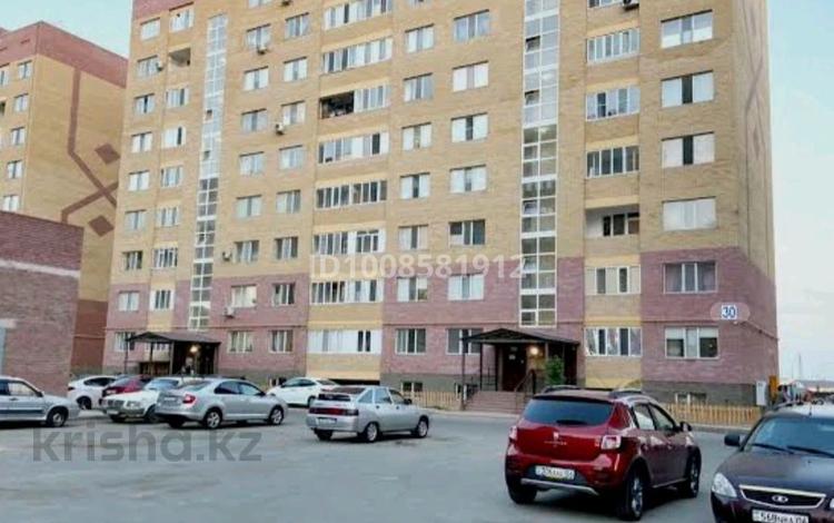1-комнатная квартира · 39 м² · 3/9 этаж, мкр Береке 30 за 14 млн ₸ в Атырау — фото 2