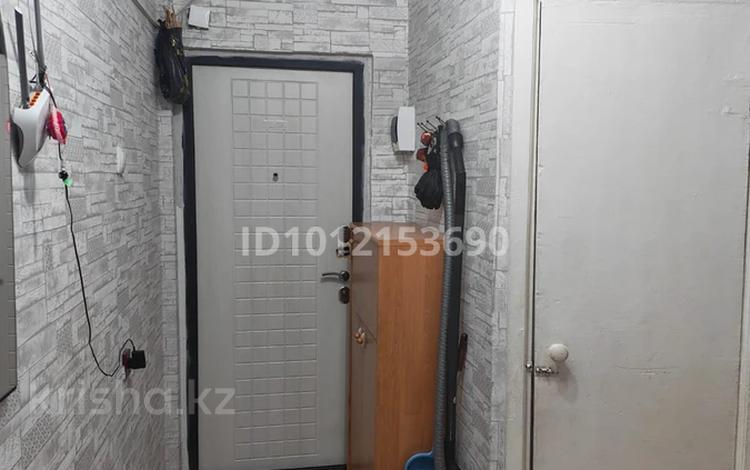 2-комнатная квартира · 48 м² · 1/5 этаж, 6-й мкр. 48 за 12 млн ₸ в Темиртау — фото 2