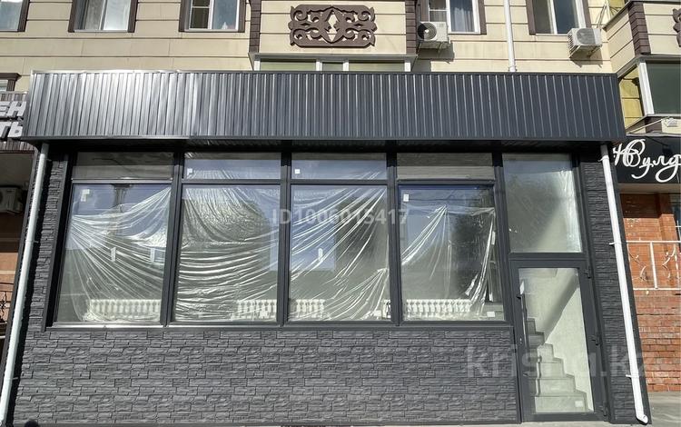 Свободное назначение, офисы, магазины и бутики, общепит, салоны красоты, фитнес и спорт, медцентры и аптеки, образование, развлечения, кабинеты и рабочие места, студии · 87 м² за 900 000 〒 в Костанае — фото 3