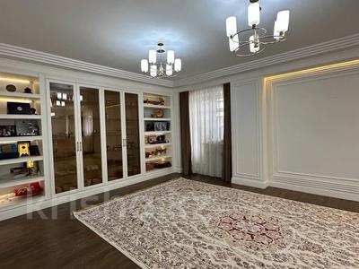 6-комнатная квартира · 235 м², Шоссе Коргалжын 13/4 за 130 млн ₸ в Астане, Нура р-н