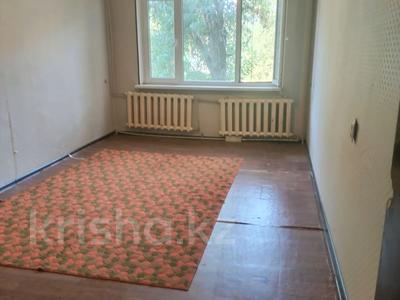 2-бөлмелі пәтер · 56 м² · 2/5 қабат, Төле би 21в, бағасы: 120 000 ₸ в Шымкенте, Аль-Фарабийский р-н