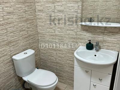 2-комнатная квартира · 52 м² · 8/9 этаж, Просп. Шахтёров 3/2 за 17 000 ₸ в Караганде, Казыбек би р-н
