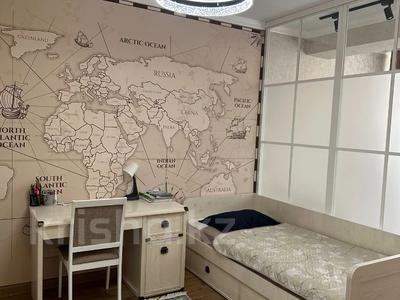 2-комнатная квартира · 64.1 м² · 2/10 этаж, Казыбек би 5 за 36.6 млн 〒 в Усть-Каменогорске