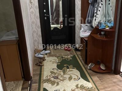 3-бөлмелі пәтер · 65 м² · 2/5 қабат, Абая 70, бағасы: 150 000 ₸ в Риддере