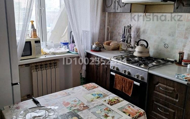 3-комнатная квартира · 56 м² · 5/9 этаж, мкр 5 — Есет-батыра - Молдагулова за 17.2 млн ₸ в Актобе — фото 2