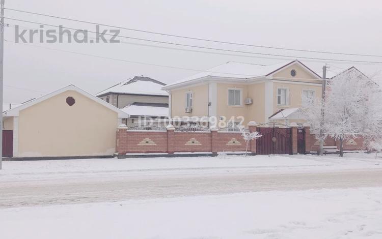 Отдельный дом · 5 комнат · 200 м² · 8 сот., мкр Сарыкамыс, Бокен би 13 за 57 млн 〒 в Атырау — фото 8