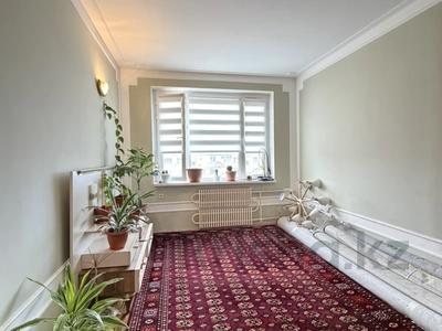4-бөлмелі пәтер · 92.8 м² · 5/5 қабат, 27-й мкр 25, бағасы: 18.9 млн ₸ в Актау