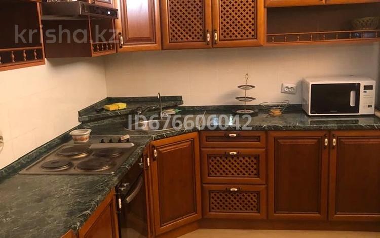 3-бөлмелі пәтер, 100 м², 15/18 қабат ай сайын, Иманбаевой 9, бағасы: 270 000 〒 в Астане, р-н Байконур — фото 7